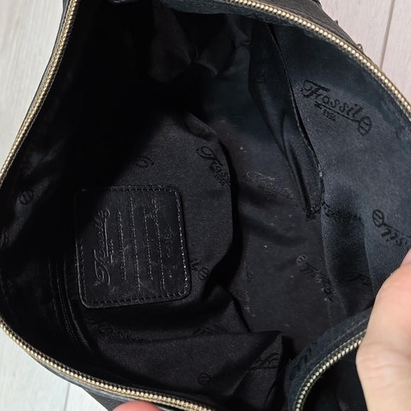 Fossil Leather Y2K Shoulder Hobo Bag - Picture 14 of 14